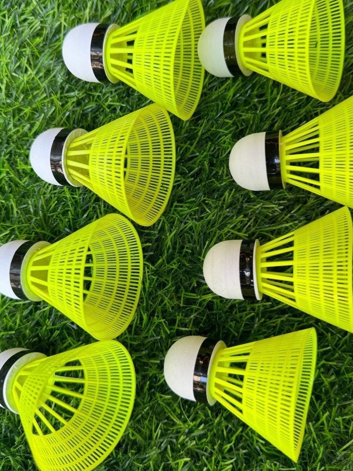 1 Yuan for One Fast Ball Nylon Ball