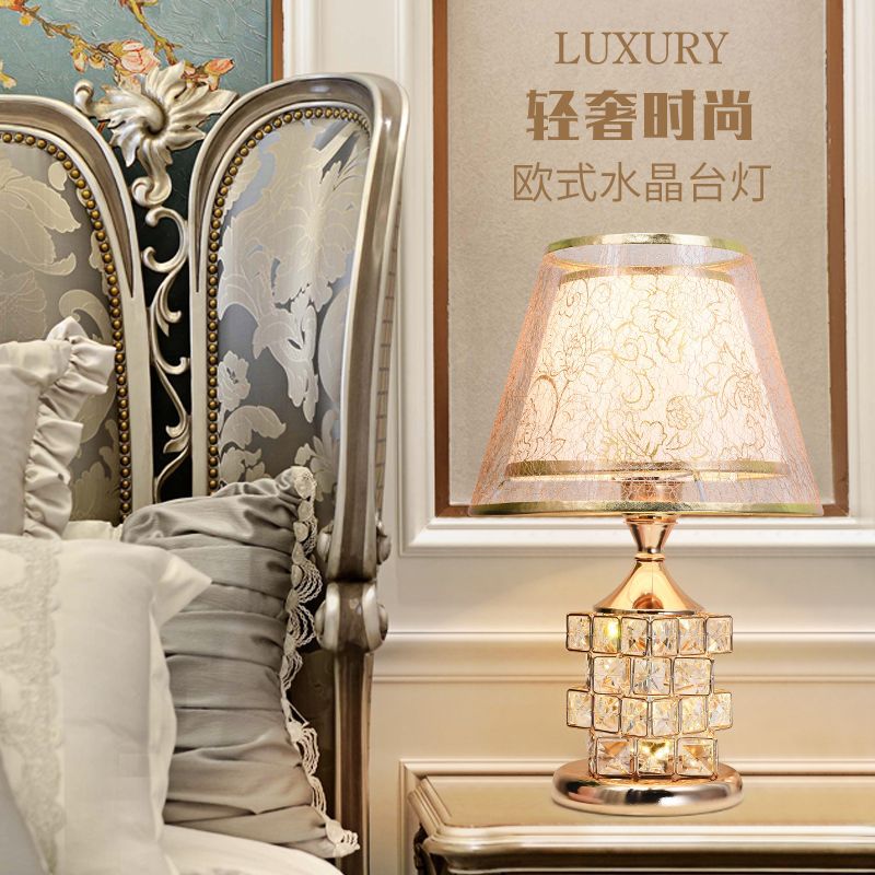 European-style Crystal Table Lamp Bedroom Bedside Lamp Household Simple Modern Warm Romantic Wedding Decorative Bedside Table Lamp