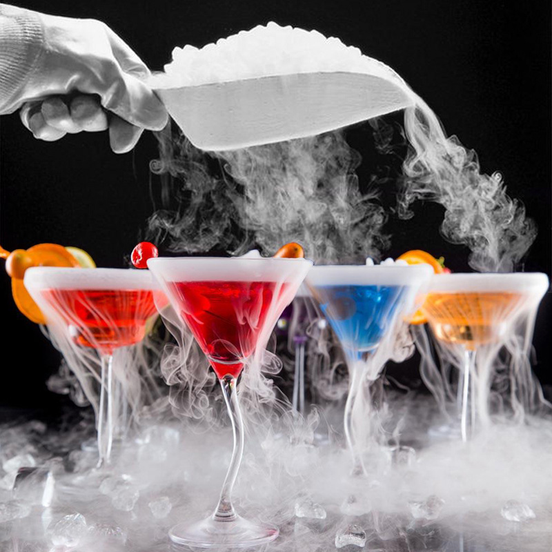 Dongguan Manufacturer Industrial Cooling Cleaning Dry Ice Cubes Catering Refrigeration Smoke Food Grade Dry Ice Pellets Industrial Cleaning