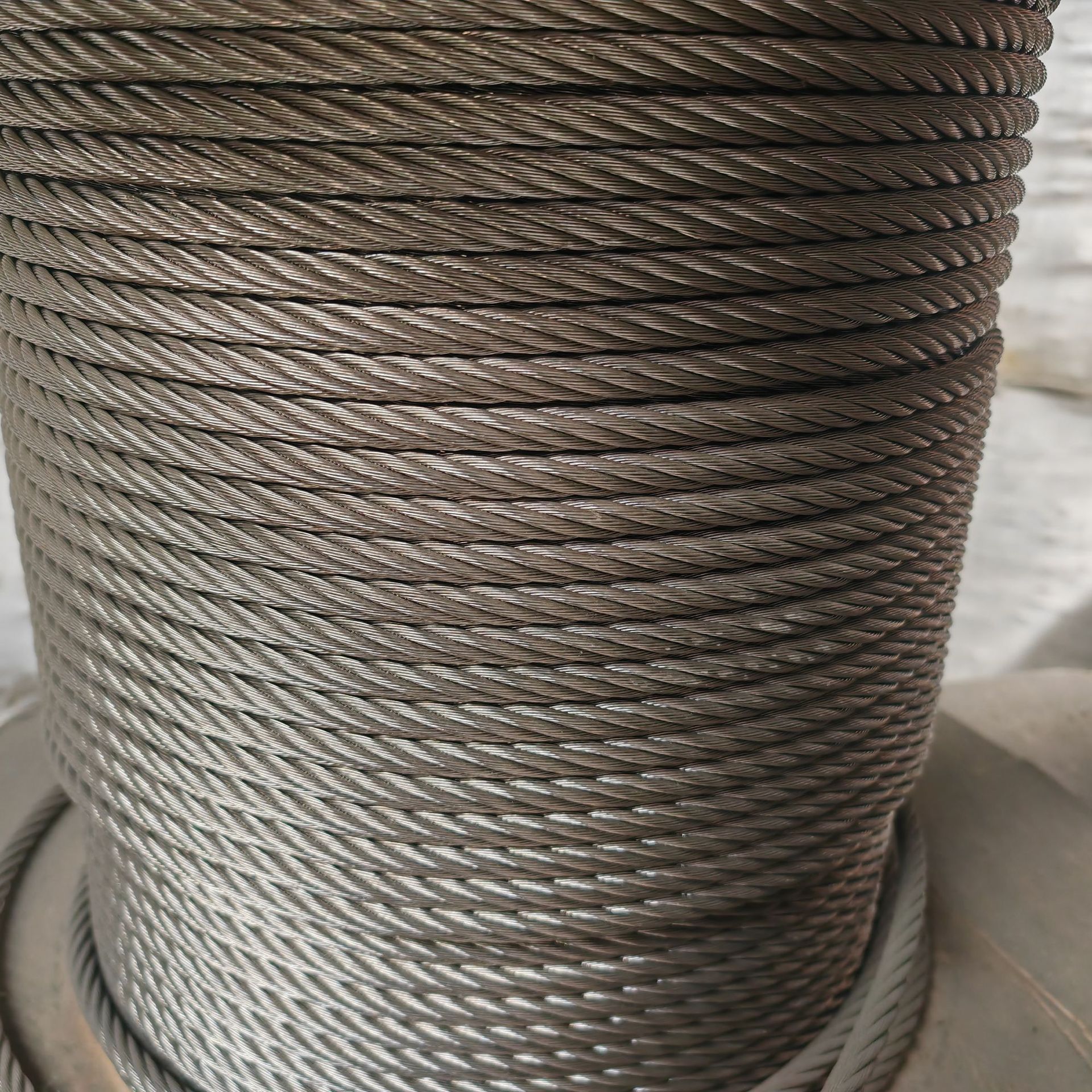 304 stainless steel wire rope manufacturers plastic clothesline power cableway marine lifting dung scraping stainless steel wire rope