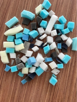 Частицы полиуретановой губки с высокой эластичностью