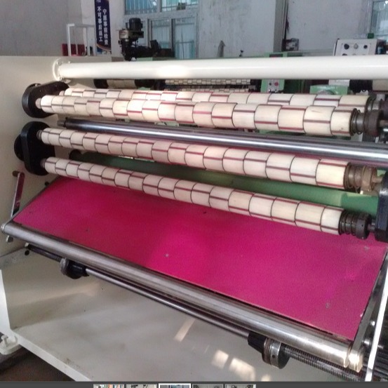 Цзияуан из Дунгуань Чанпин продает б/у перемотчик двусторонней ленты, стол для резки защитной пленки, стол для резки