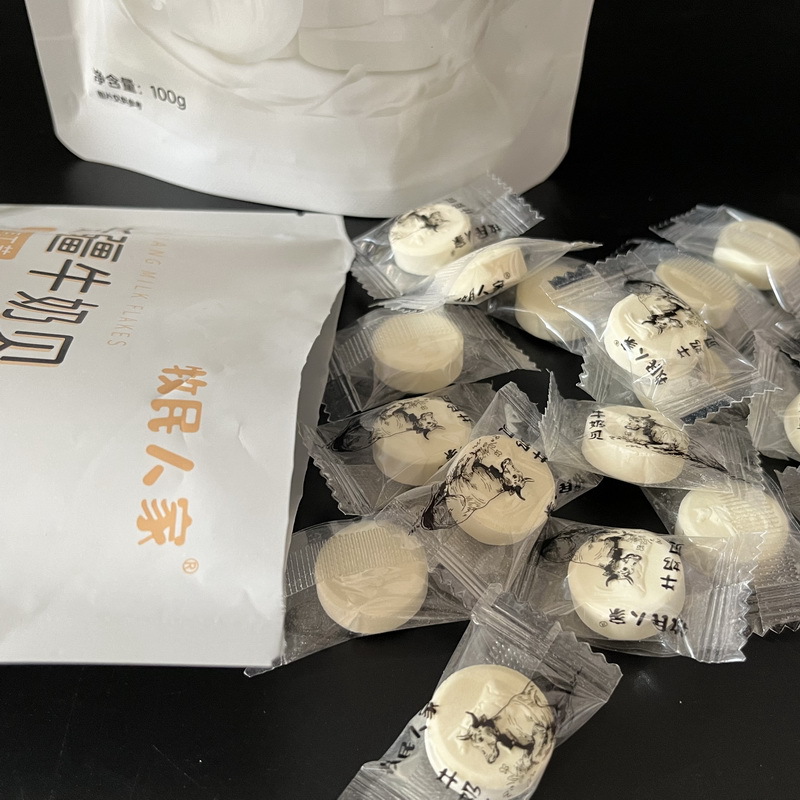 Herdsmen's Milk Tablets Xinjiang Specialty Dry Milk Tablets Separate Packaging Milk Shells Children's Instant Milk Candy 100g