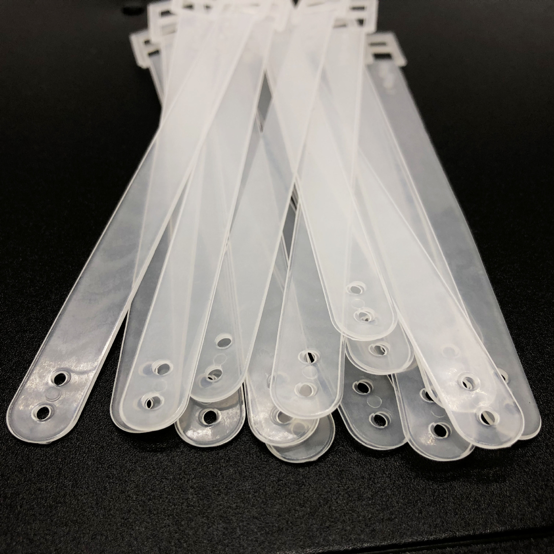 PE lanyard plastic luggage tag belt manufacturers supply luggage tag belt luggage tag belt hanging belt spot