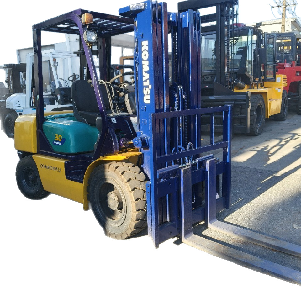 Supply of New and Second-Hand Komatsu 3-Ton Three-Section Mast Diesel Forklifts 4.5m