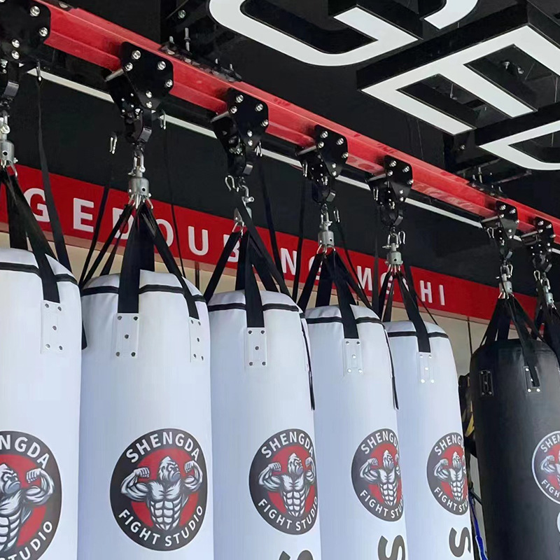 Мобильная стойка для боксерских мешков, направляющая для скольжения, для боксерских залов, хранения мешков в помещении и на улице