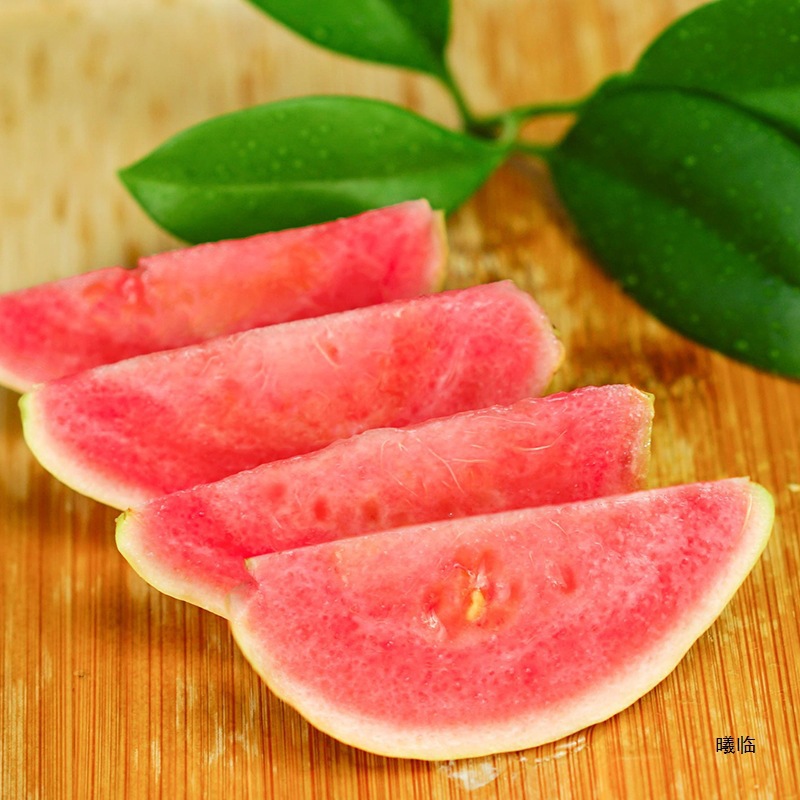 Guangxi Soft and Sticky Red Guava 2.5kg Fresh Tropical Fruit Guava Seasonal Rouge Soft and Sticky Sweet