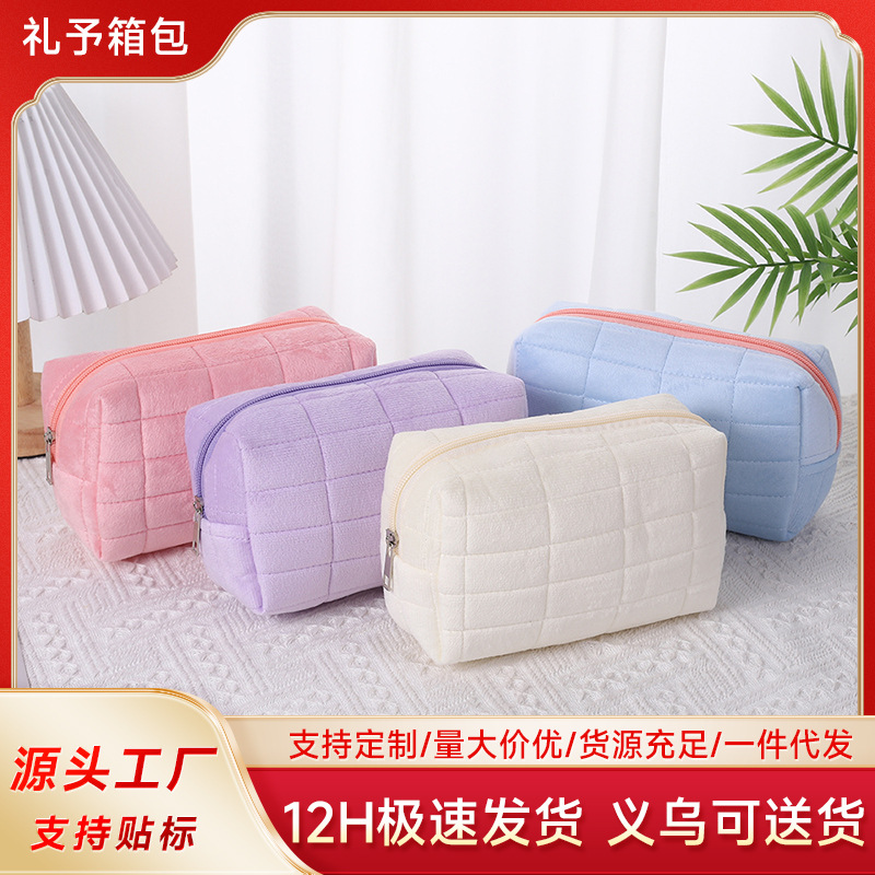 Мягкая и милая косметичка, подушка для хранения, стильная, большая, портативная, с хорошим дизайном