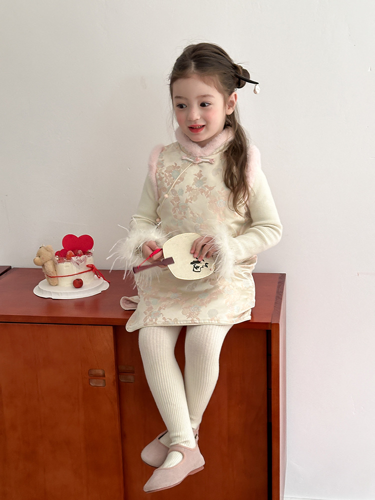 Aimo Beibei Girls' Temperament Thickened Warm New Year's Eve Clothes Cute Stuffed Patchwork Western Style Improved Cheongsam Skirt