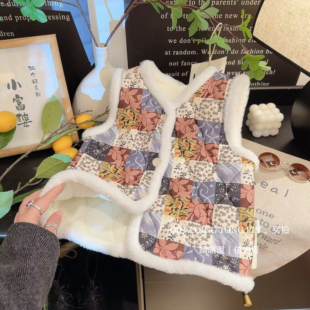 Children's Cotton Vest for Autumn and Winter, Fleece-Lined and Thickened, Printed Warm Vest, Chinese Style Baby New Year Outfit, Floral Cardigan