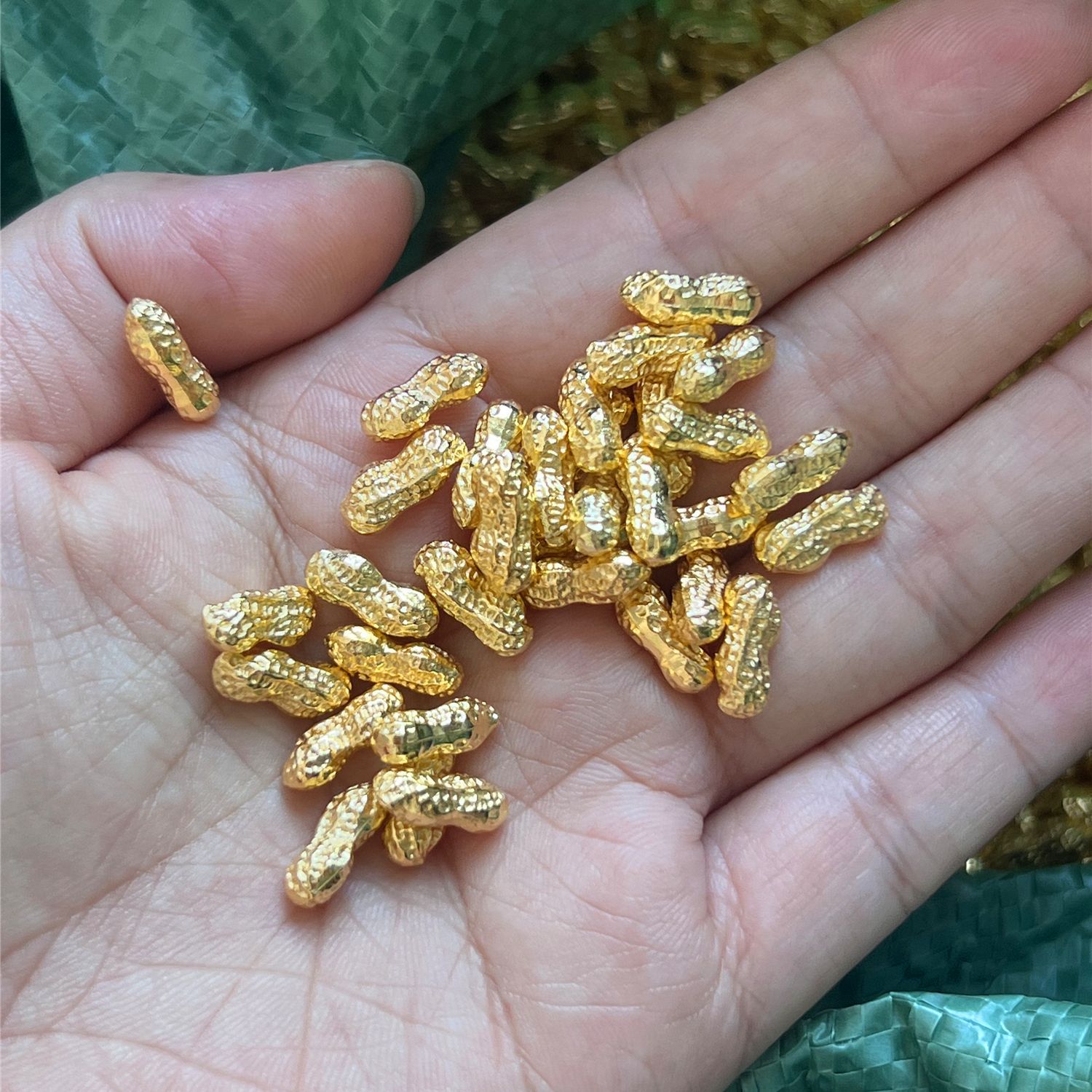 Premium Mini Solid Peanuts Fortune Attracting Peanuts Decorative Ornaments Cornucopia Decorative Items Sand Gold Solid Peanuts