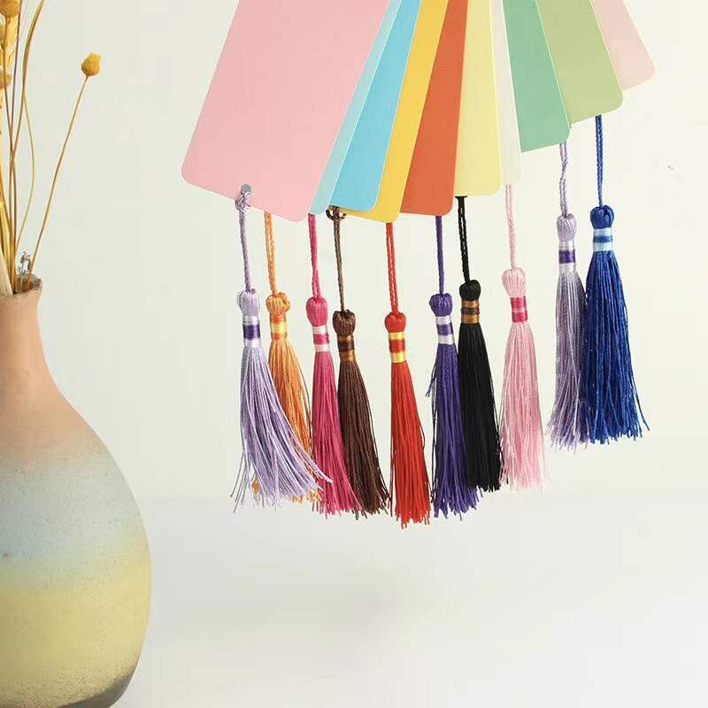 Creative bookmark hand-painted card blank rounded corner bookmark DIY Kraft paper white card punch spot