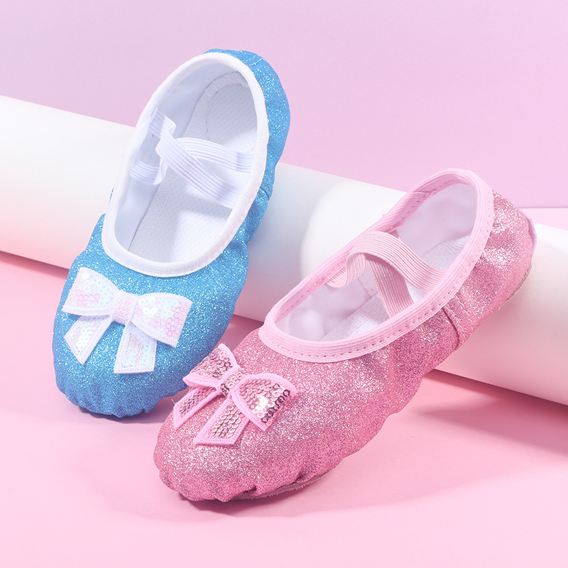 Children's Dance shoes soft bottom practice shoes children ballet shoes girls Chinese dance performance cat claw dancing shoes