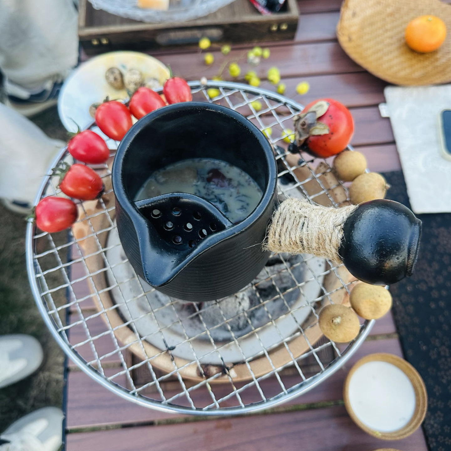 Winter Indoor Tea Brewing Set with a New Style Canister Milk Frother Tea Maker for Family Gatherings Around the Stove, Suitable as a Business Gift