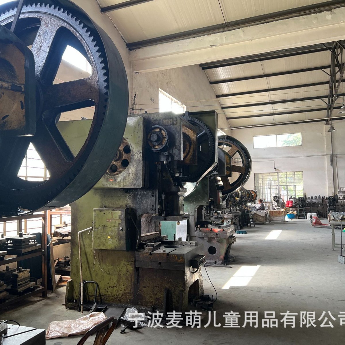 Customized Three-Way Male Buckle Kids Safety Seat Seat Belt Three-Way Safety Seat Hardware Accessories Customization