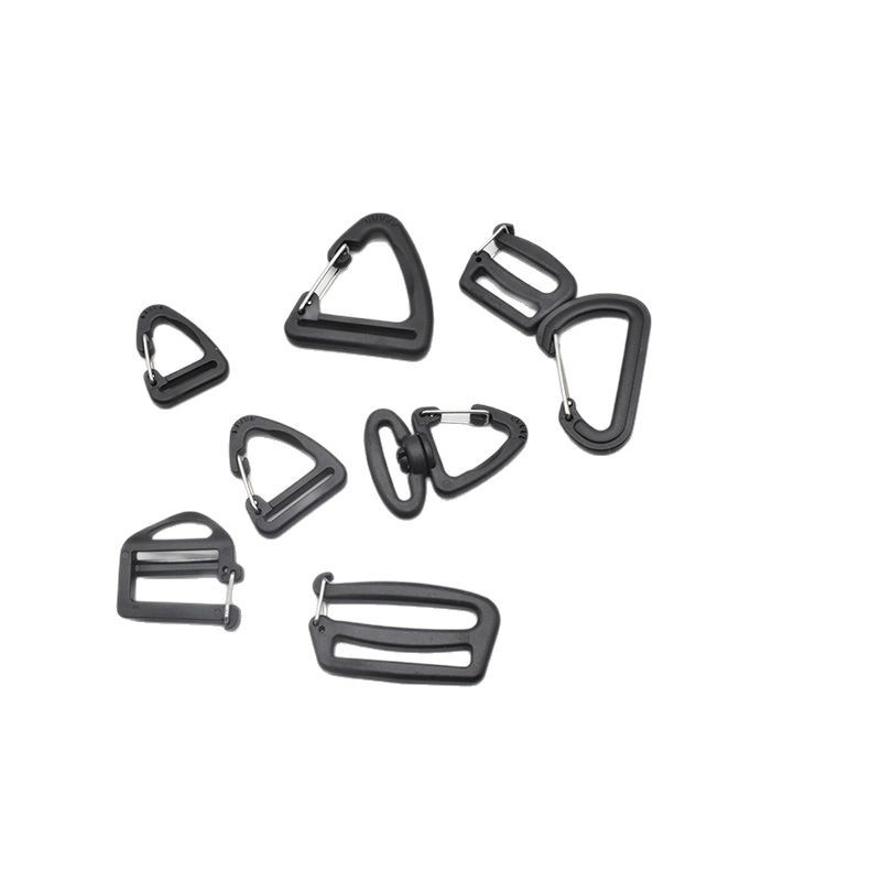 Black plastic metal turn hook plastic triangle bag pendant triangle hook polygon webbing hook wholesale