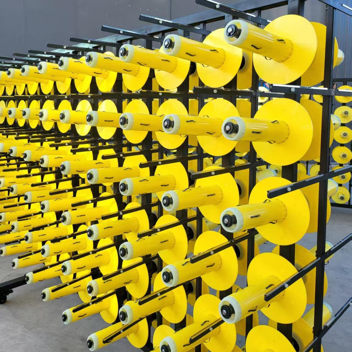 Tension barrel core support tension yarn rack barrel shaft support barrel core rack square tube clamp carbon fiber yarn rack bobbin support