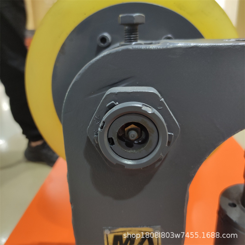 L45 Roller Tank Ear Convenient Installation and Maintenance Good Buffering Performance Stable Operation Long Service Life