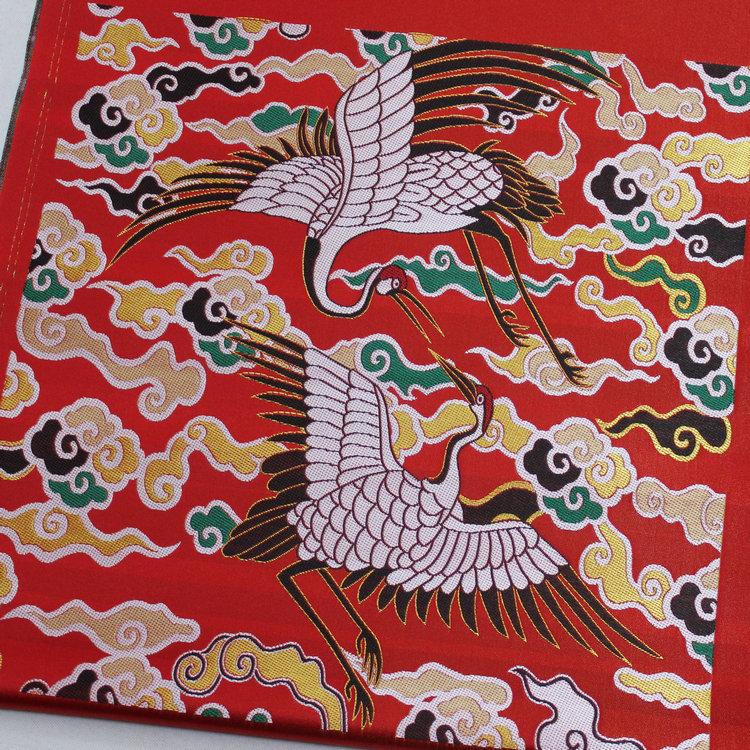 Подушка в китайском стиле из жаккардовой ткани с узором журавля и облаков