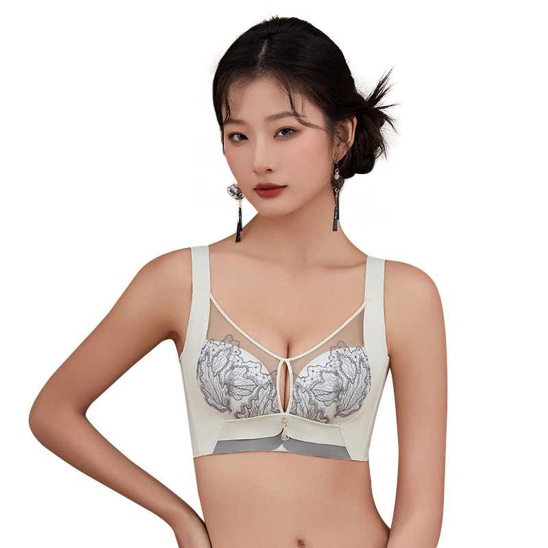 Red Bra, Thin Style, Small Bust, Push-Up, Adjustable, Breathable, Sexy, Hollow-Out, Chinese Style, Embroidered Lace Lingerie for Women