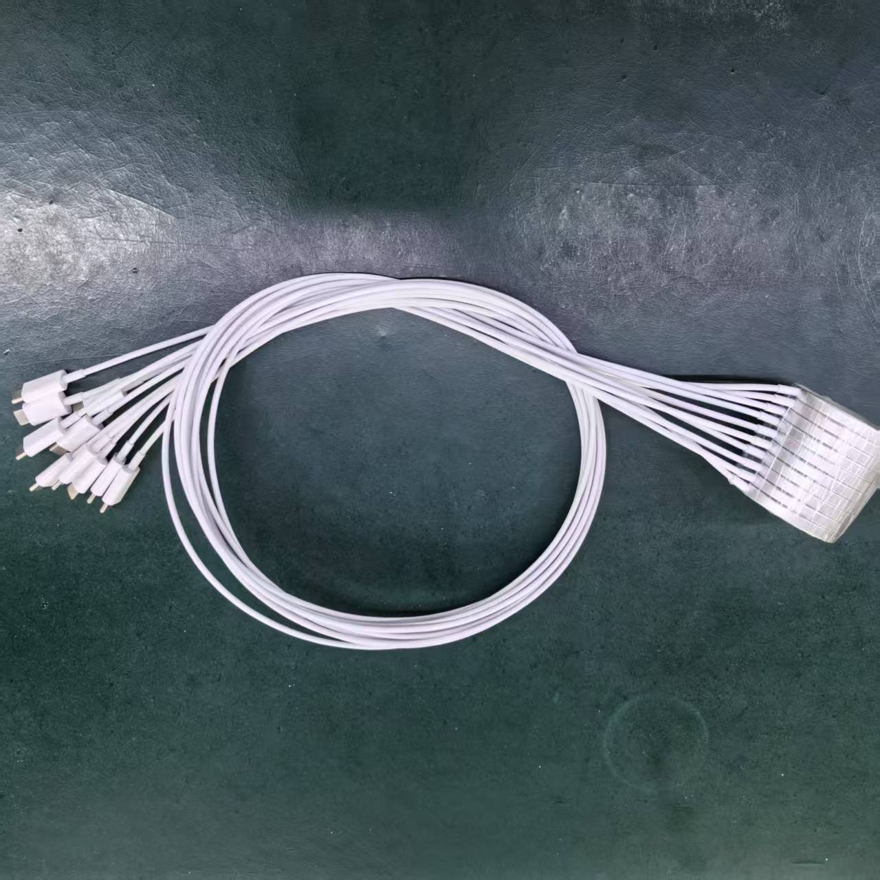 Suitable for 15W Apple Wireless Charging Mobile Phone Charging Magnetic Suction 15W Charging 15W Charger Magnetic Suction Fast Charging