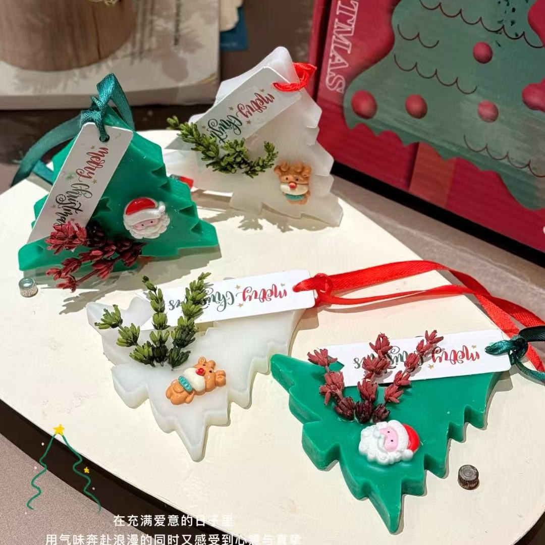 2025 New Christmas Tree Aromatherapy Wax Tablets Four-Piece Gift Box Bedroom Bathroom Aromatherapy Pendant Christmas Atmosphere Fragrance