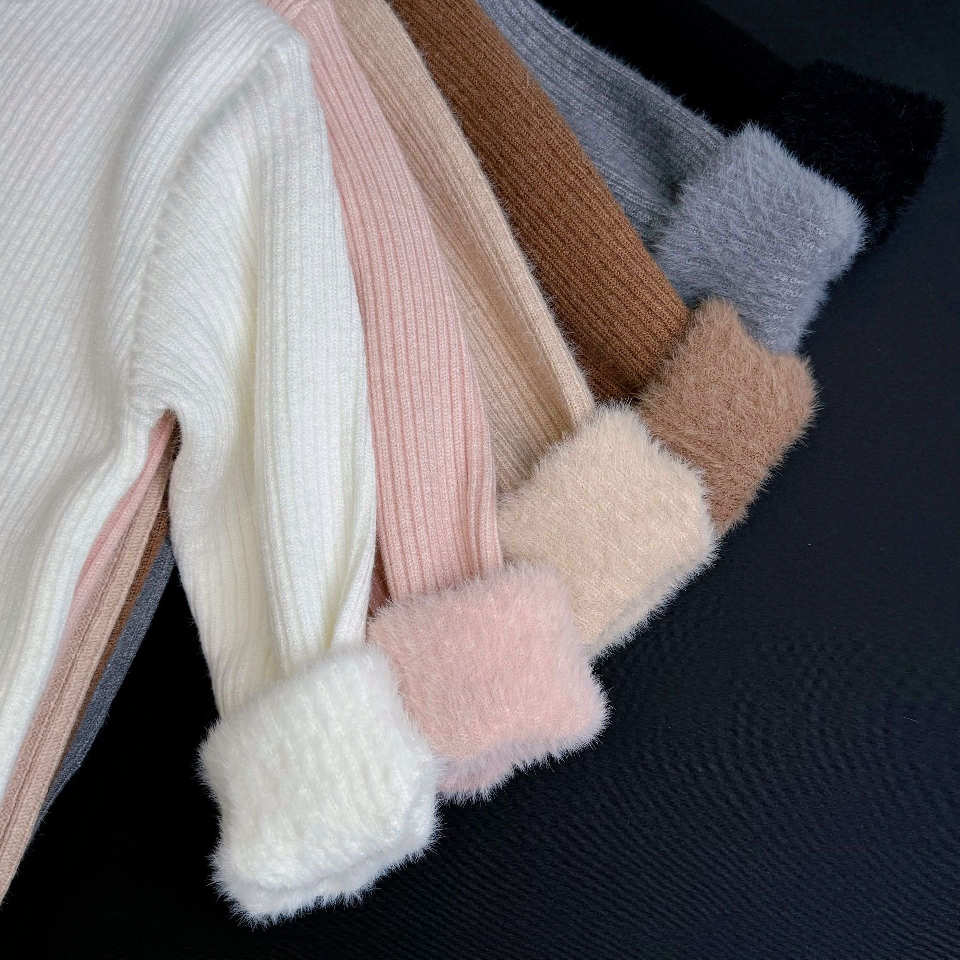 Baby Sweater for Boys and Girls fleece-lined Thickened One-piece Velvet Base Knitted Sweater for Children and Infants A New Winter Style