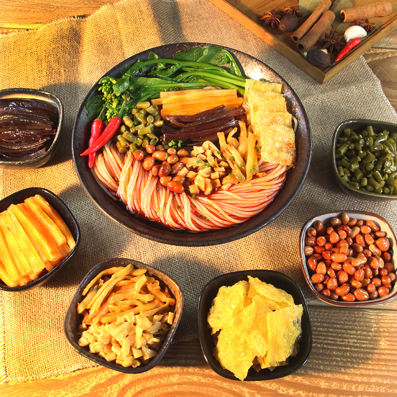 Xunluoji Snail Noodles 300G/Bag Liuzhou Snail Noodles Guangxi Specialty Instant Noodles Hot and Sour Noodles Wholesale No Free Shipping