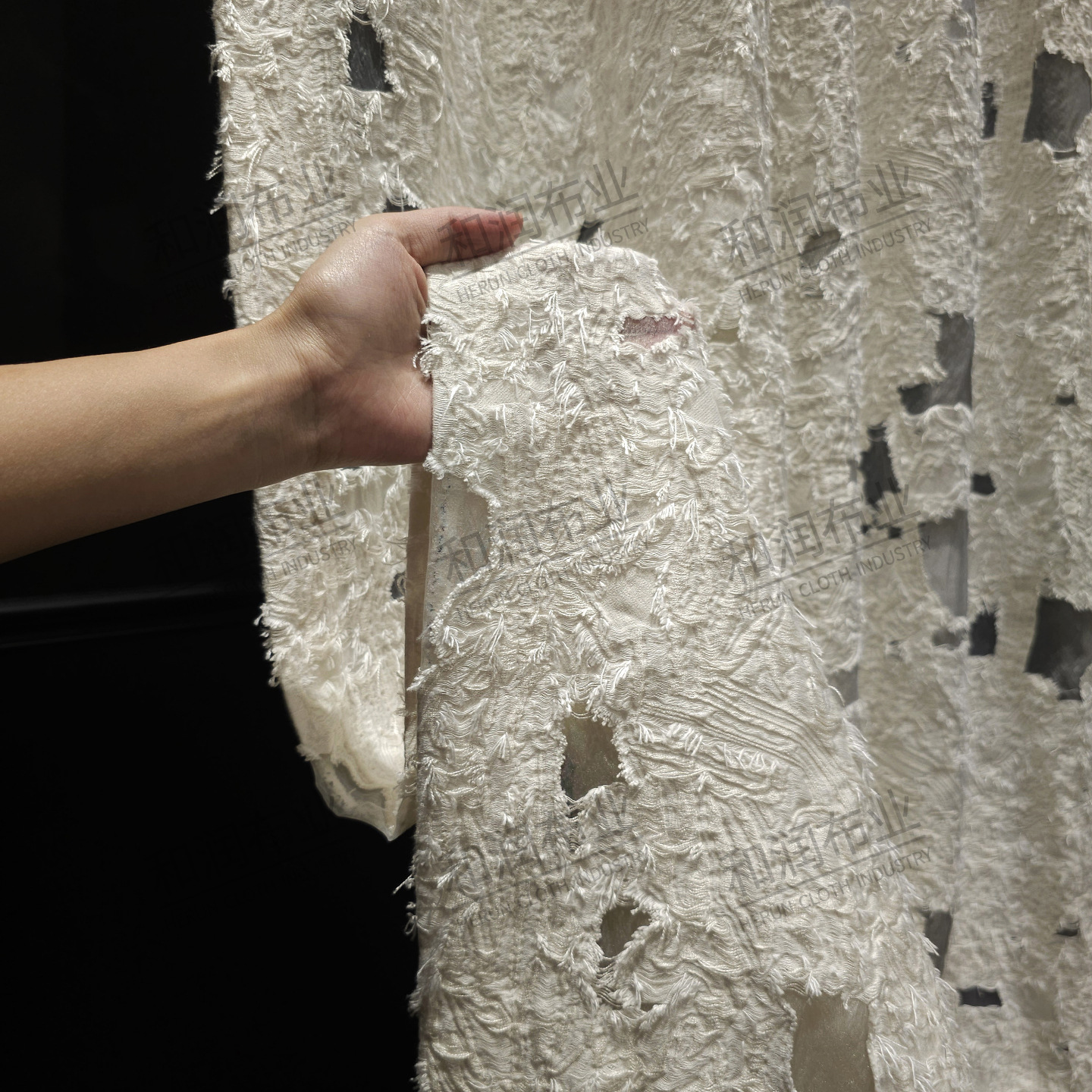 French Modern Light Luxury Jacquard High-End Curtains with a Sense of Luxury 2025 New European Style for Living Room and Bedroom