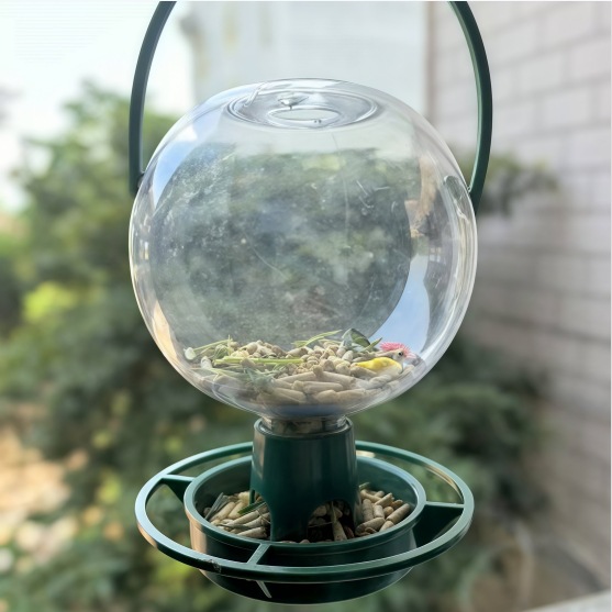 Factory Direct Supply Pet Bird Feeder Green Garden Garden Bird Feeding Equipment Outdoor Hanging Plastic Bird Feeder