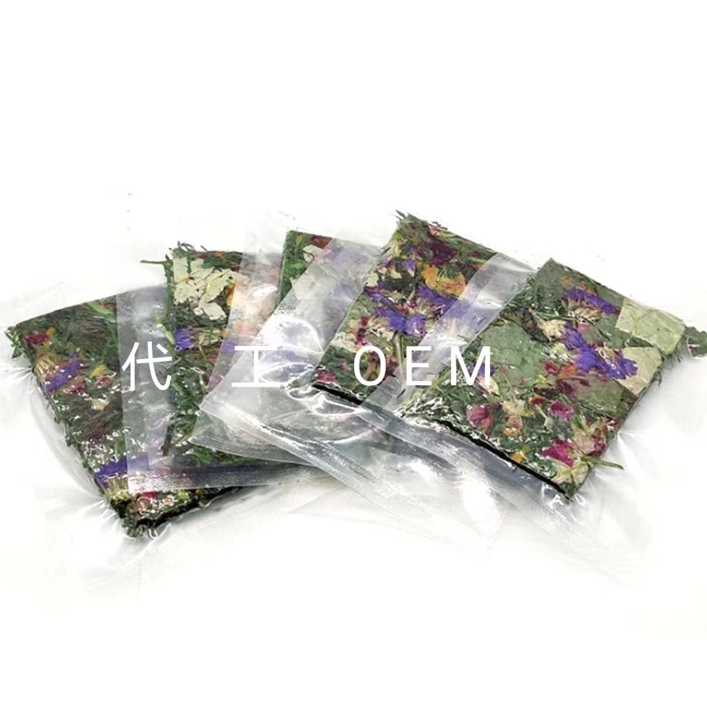 Assorted Flower and Grass Crisps, Rabbit, Chinchilla, Guinea Pig Snacks, Pasture Crisps