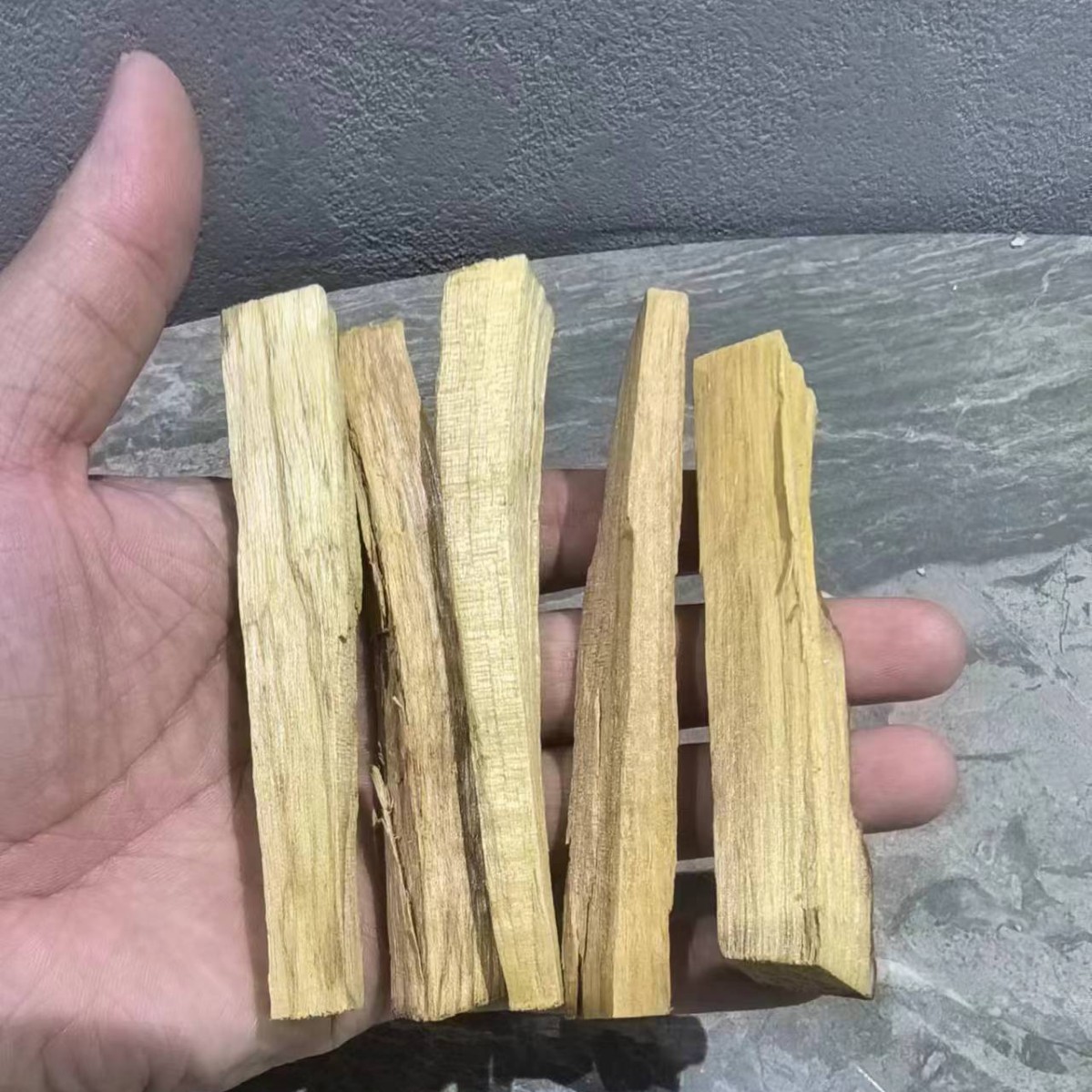 Peruvian Palo Santo High-Oil Aged Wood Sticks Incense California White Sage