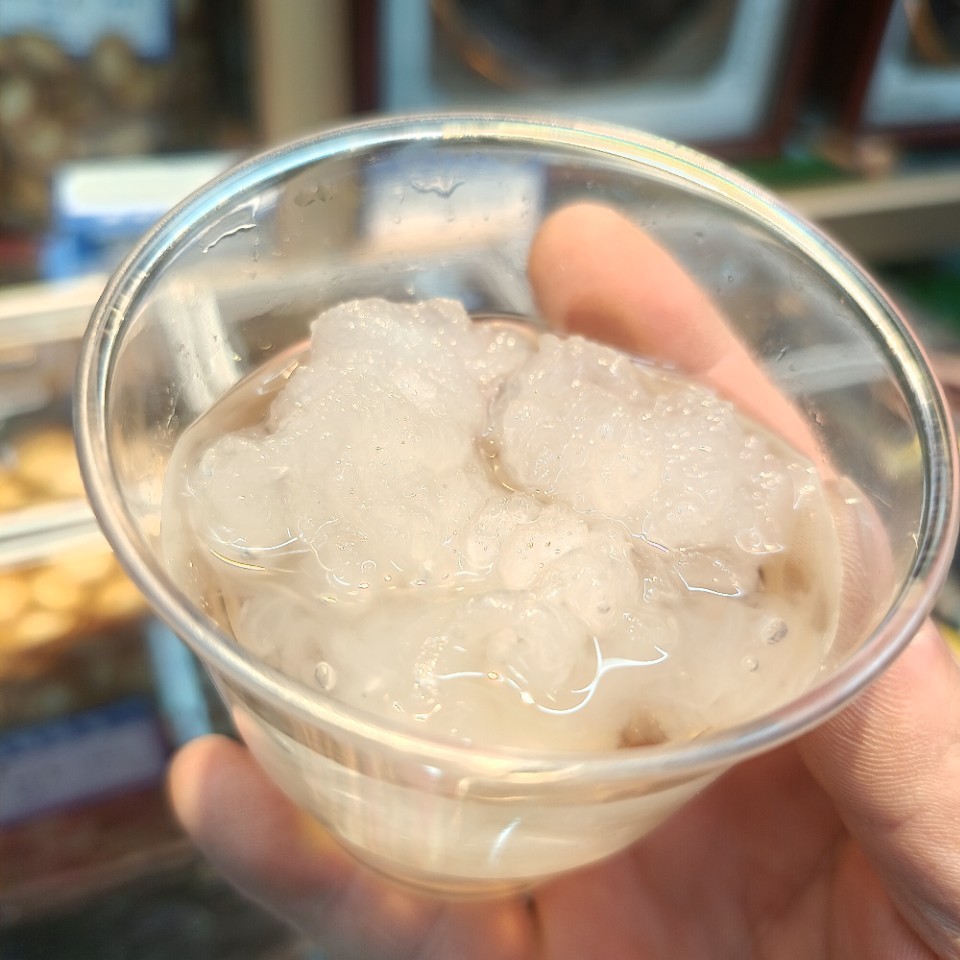 Snow Frog Oil Changbai Mountain Northeast Specialty Toad Oil Forest Frog Oil 20 Gift Boxes for Festivals Gift Soup Forest Frog Oil