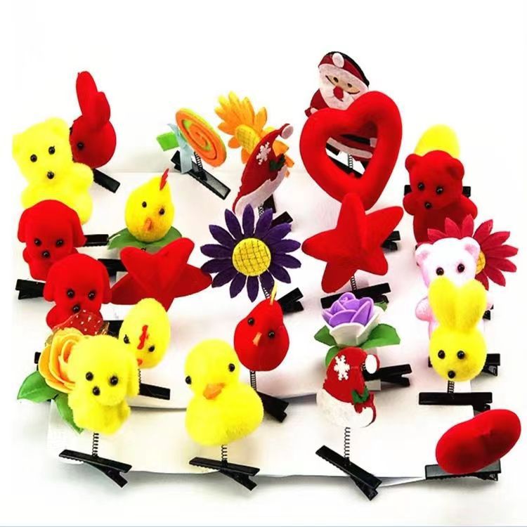 Children sell cute plush chicken hairpin small yellow chicken hairpin red heart heart headdress to push the explosion of new year gift