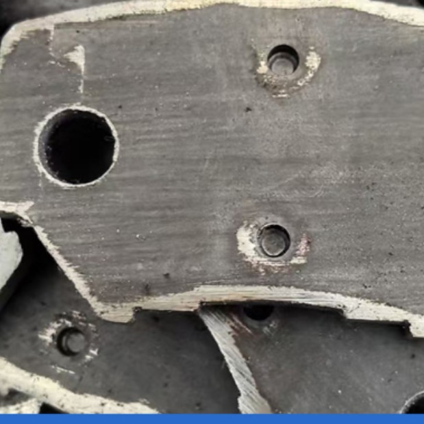 Car Brake Pads with Steel Backing, High-Strength Brake Pads with Steel Backing, Steel Backing Hardware Stamping Car Accessories with Steel Backing