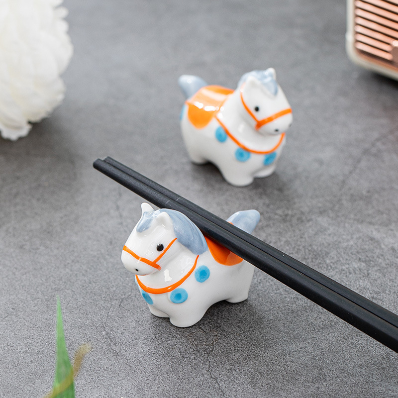 Китайский зодиак пони год лошади династии Тан креативный подарок керамическая подставка для палочек животное керамическое вращающееся украшение