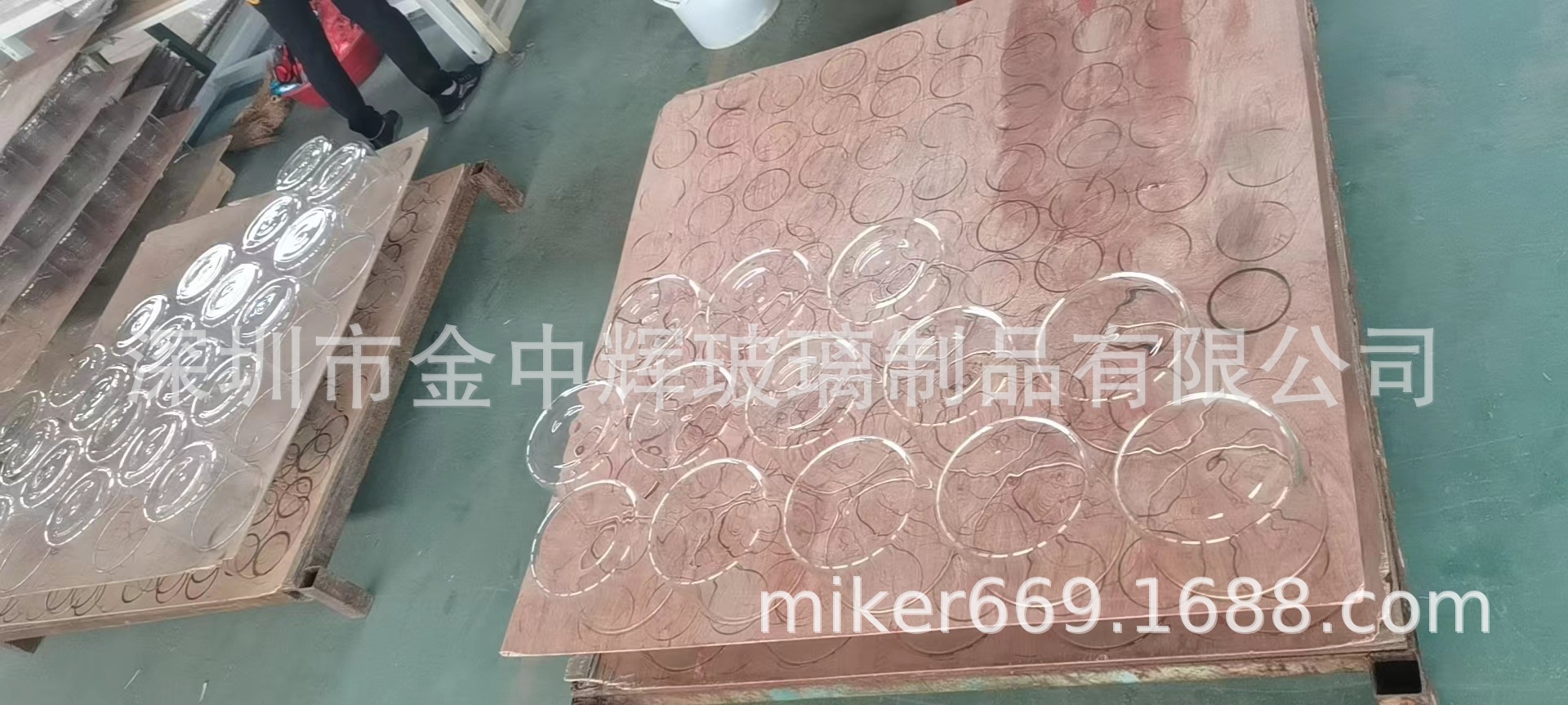 Банки из высокобorosilicate стекла, цилиндры из высокобorosilicate стекла, высокая температура, высокое давление, высокая прозрачность, очень большой размер