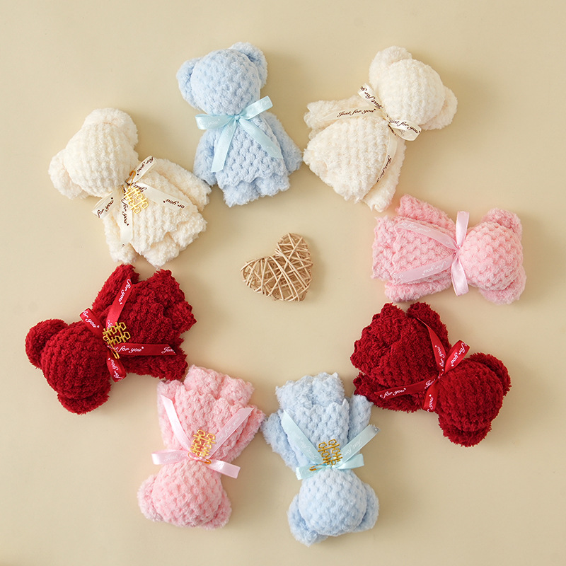 Pineapple Towel, Bear-Shaped Wedding Cake, Double Happiness Character, Wedding Favors, Full Moon Celebration, First Birthday Return Gift, Creative Gift