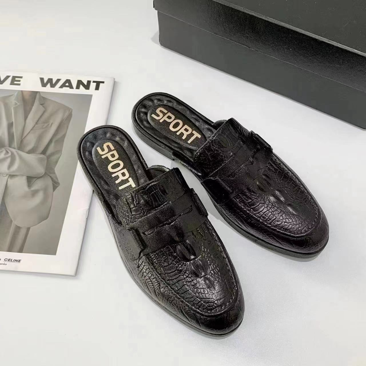 New Spring and Autumn Casual Men's Slippers Solid Color Closed-Toe Half Slippers Flat Fashion Outdoor Men's Sandals Trendy Men's Slippers