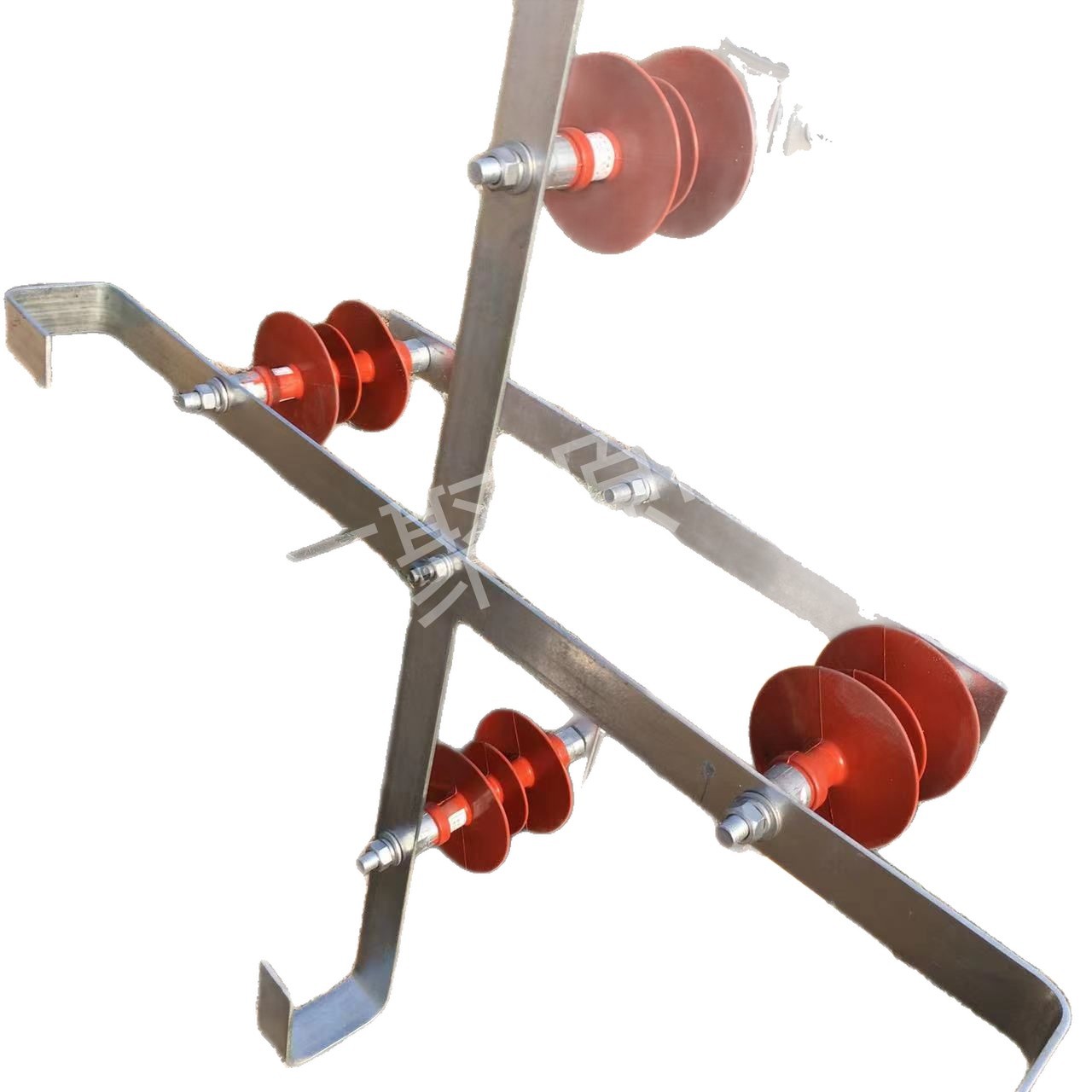 Insulated Cable Tray for Poles Insulated Cable Tray for Frames Insulated Fittings for Frames Hot-Dip Galvanized Flat Iron Cable Tray