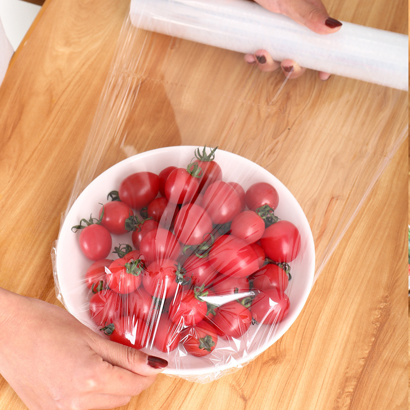 Disposable Large Roll Point-Break Plastic Wrap Food Preservation Cover Hand-Tear-Free Household Pe Plastic Wrap Fruit Film