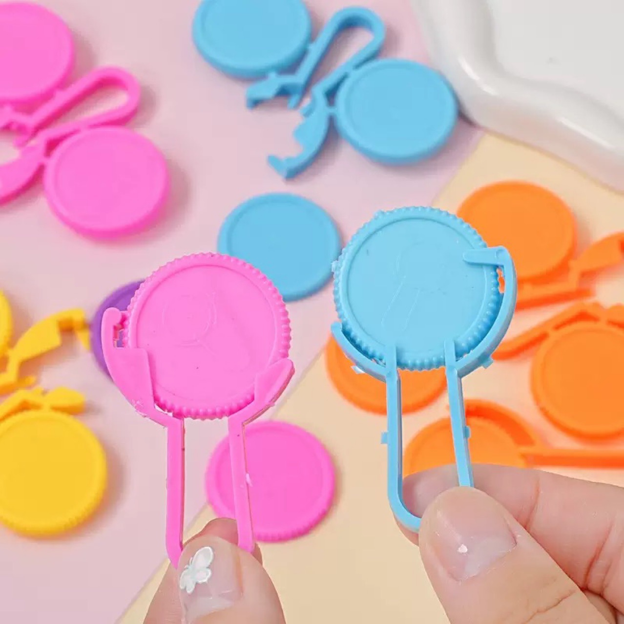 Creative Cartoon Ufo Toy Colorful Press Launch Ufo Factory Direct Sales Educational Small Gifts Street Stall Wholesale