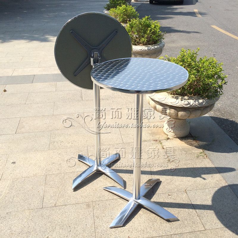 Xzfu055 Rust-Proof Steel Surface Tall Cocktail Table Foldableable Aluminum Foot Bar Table Industrial Style Easy to Clean Bar Round