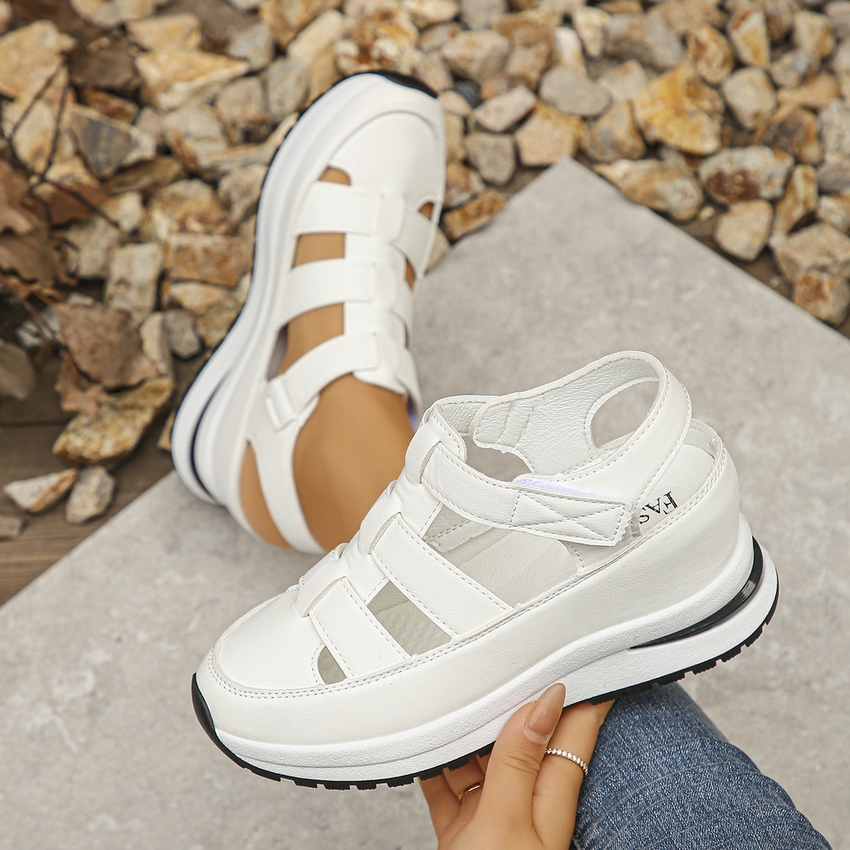 Hollow Casual Sandals for Women's Outer Wear 2025 Summer New Versatile Thin Platform Thick-Soled Inner Height-Increasing Women's Shoes