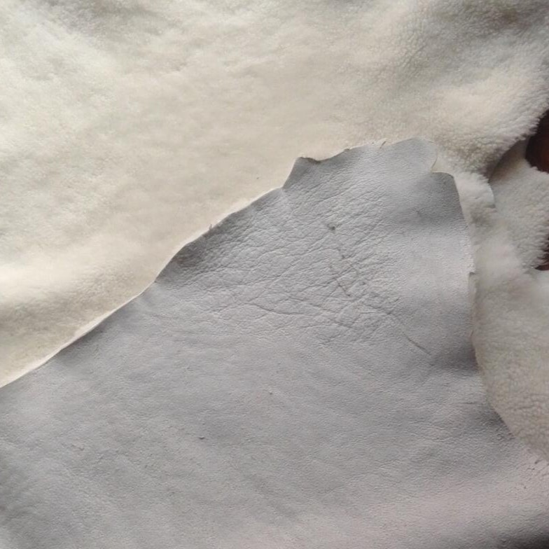 Sheepskin Whole Sheep Shearling Australian Sheep Wool Gloves Lining Shoe Lining Leather Clothing Wool Lining Leather Wholesale