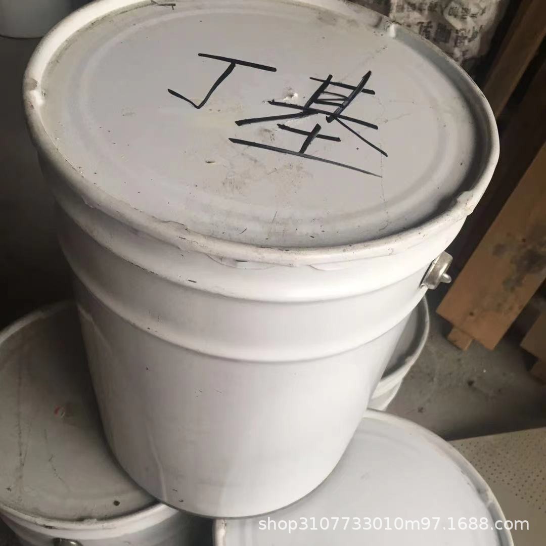 Жидкий бутиловый каучук, молекулярная масса 10 000, высокая текучесть, отличная герметичность, стойкость к старению и погодным условиям