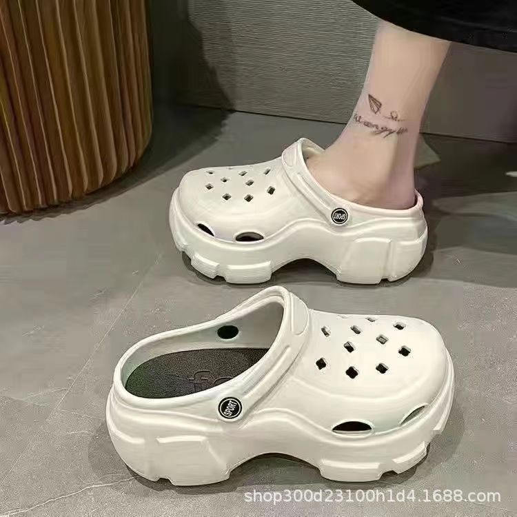 Croc Shoes Women's Summer Outerwear 2023 New Super Thick-Soled Fashion Internet Celebrity Increased Anti-Slip and Deodorant Sandals and Slippers for Women