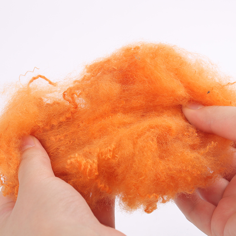 Polyester staple fiber color chemical fiber in stock supply 5D * 102mm recycled polyester colored polyester fiber orange staple fiber