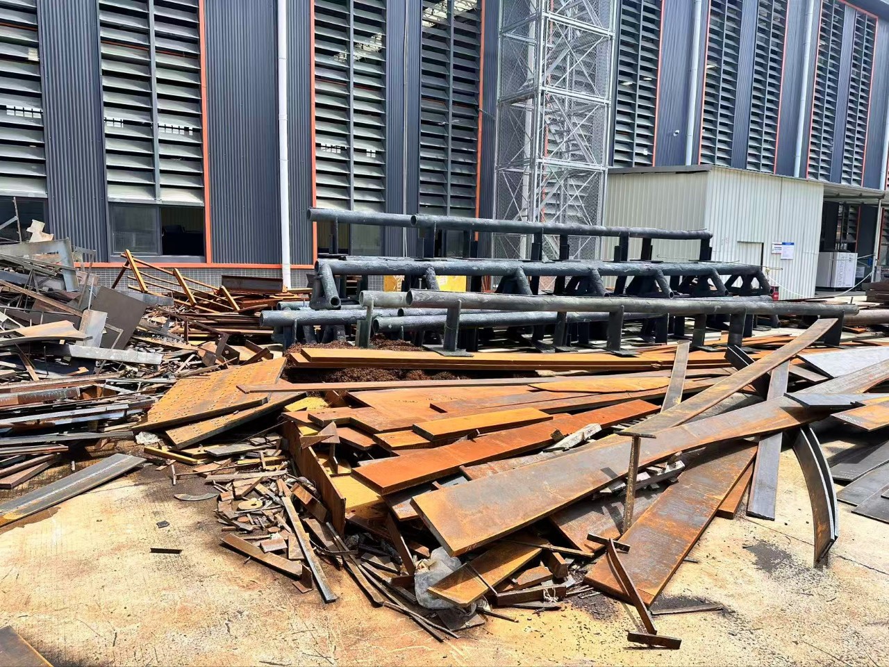 Construction Site Steel Bar Scrap Iron Recycling