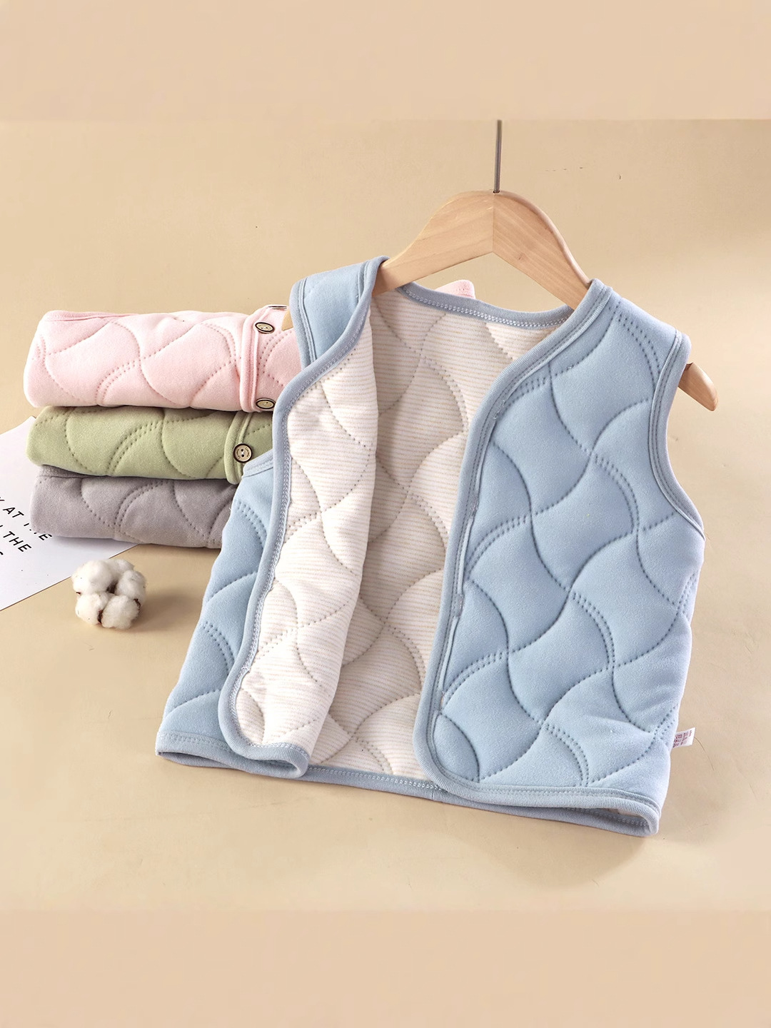 New Kidsren's Warm Vest for Autumn and Winter Fleece-Lined for Winter Students to Wear School Uniforms Artifact Winter Three-Layer Quilted Vest